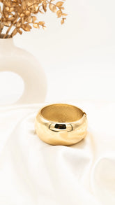 Classic Grace Statement Bangle